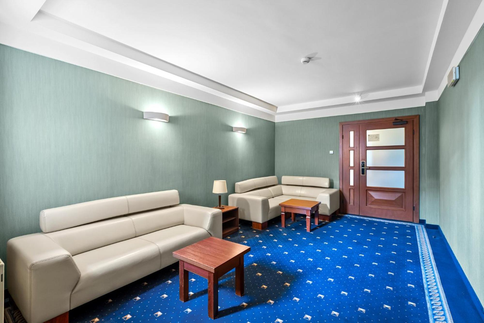 Hotel Diament Vacanza Katowice - Siemianowice Сємяновіце-Шльонськє Екстер'єр фото