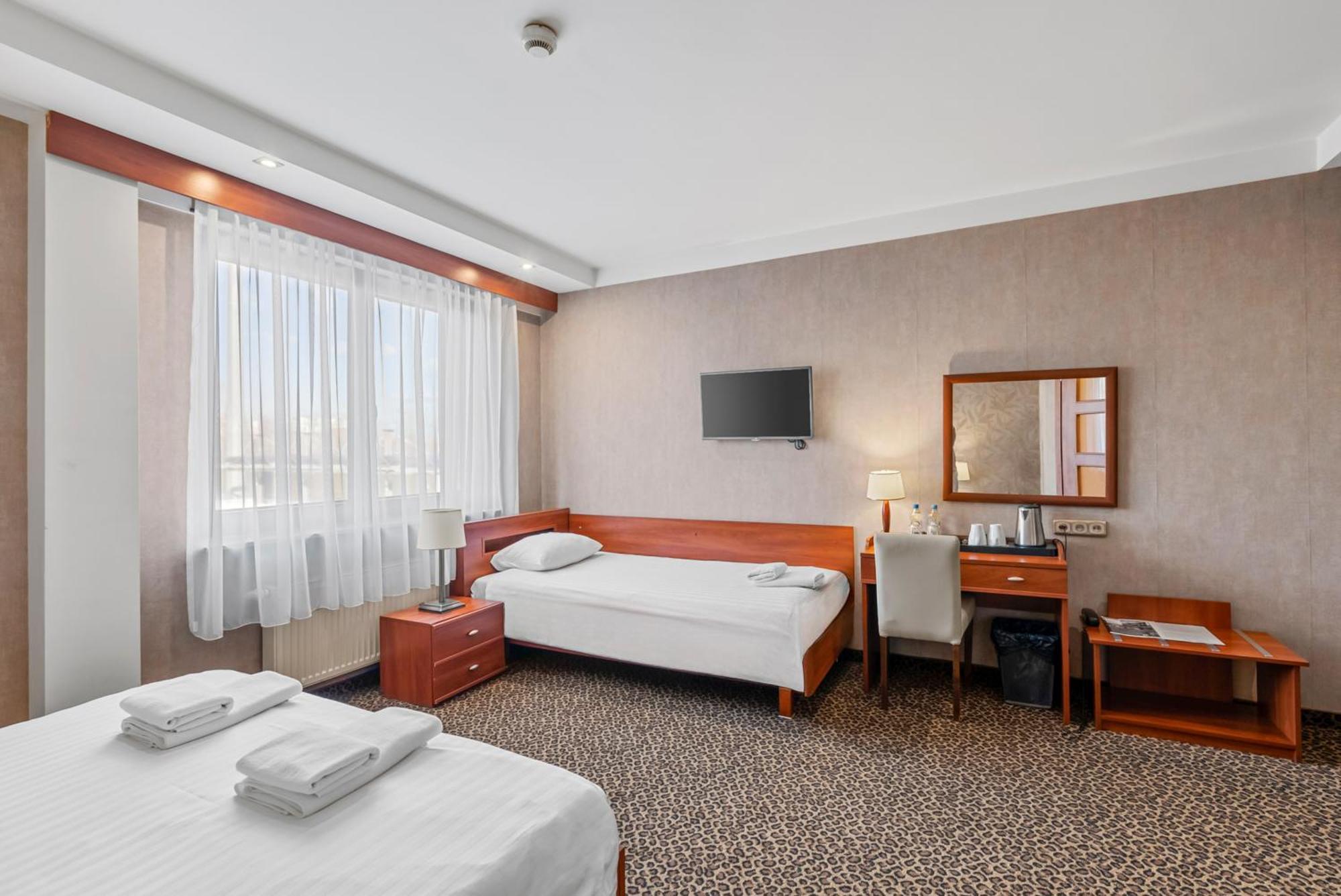 Hotel Diament Vacanza Katowice - Siemianowice Сємяновіце-Шльонськє Екстер'єр фото